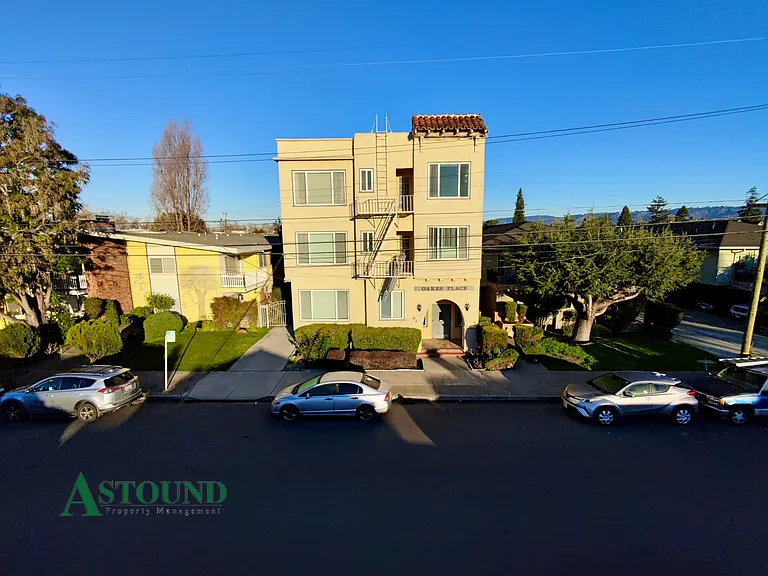 62 Oakes Blvd #5 — Photo 1