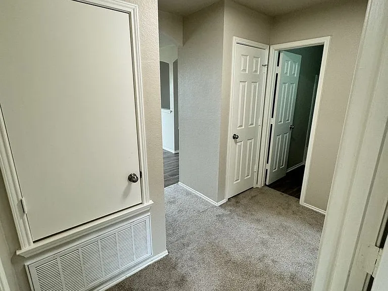 204 Pine Arbol — Photo 21