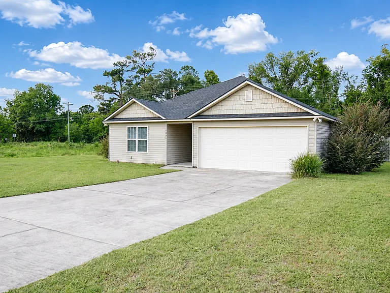 4694 Stonewall Cir — Photo 16