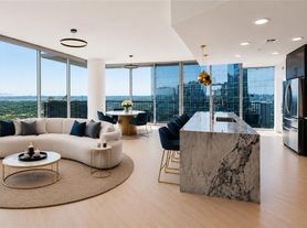 1080 Peachtree St NE