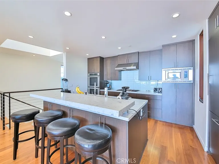 104 Manhattan Ave — Photo 17