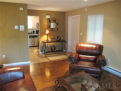 3rd image of 632 Fox Run Ln