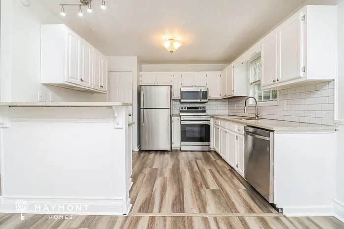 980 Hitchcock Rd — Photo 9