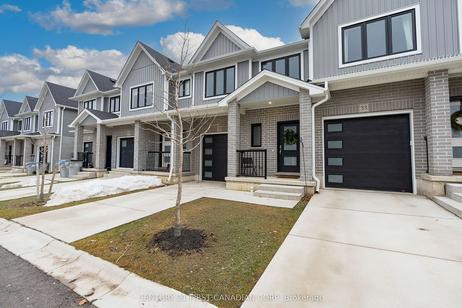 17 Nicholson St #35 photo 1