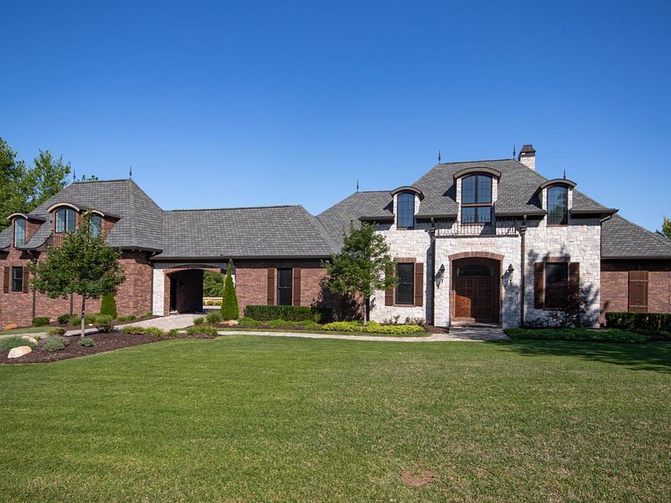 1st image of 5280 Waterfall Ln #2