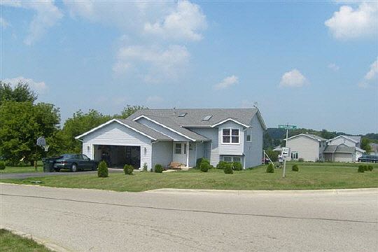 1st image of 618 Constitution Dr S