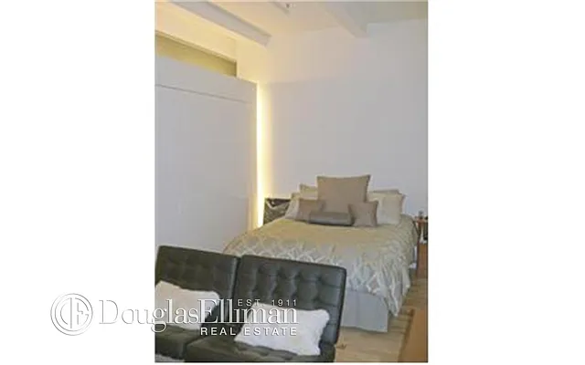 Rented by Douglas Elliman | media 21