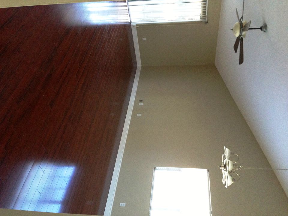 1st image of 1064 Cheltanham Ct