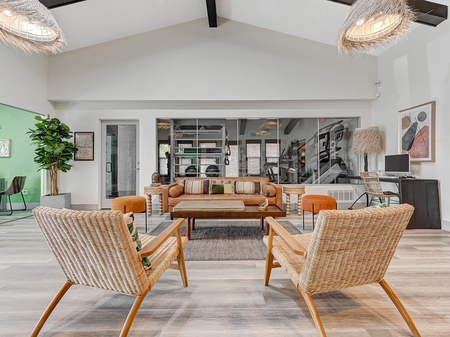 Namaste Apartments — Photo 4