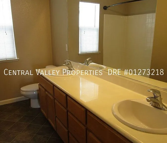 2465 Ozark Dr — Photo 17