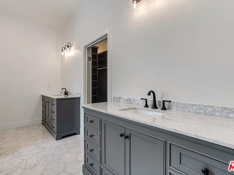 5744 Celedon Crk — Photo 21