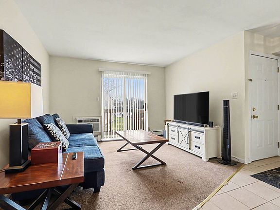 3rd image of 1900 Light Rd APT 210