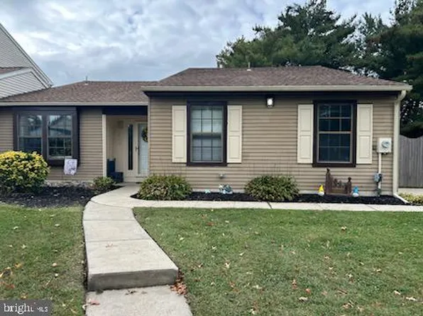 1406 Jonathan Ln, Marlton, NJ 08053