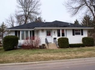 203 6th Ave SW, Stewartville, MN 55976