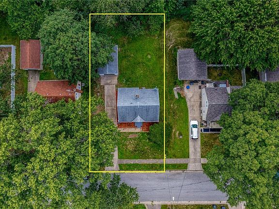 4th image of 106 E Dresden Ave