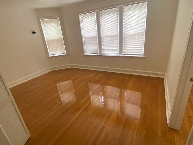 5001 W Monroe St #112-1 — Photo 6