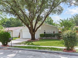 2924 Rayswood Dr, Carrollton, TX 75007