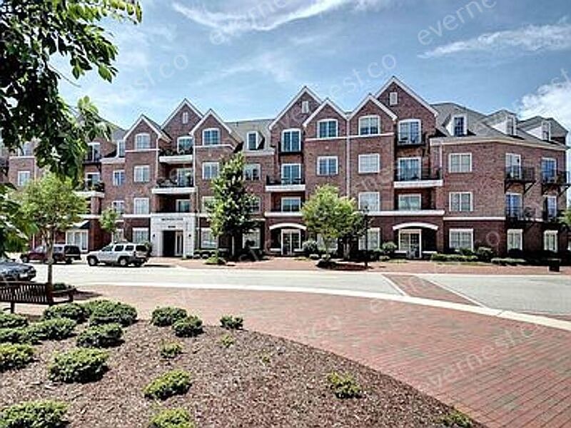 1st image of 5215 Center St Unit 2