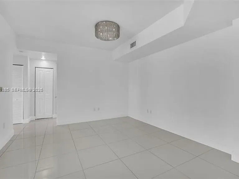 7900 Harbor Island Dr #1101 — Photo 7