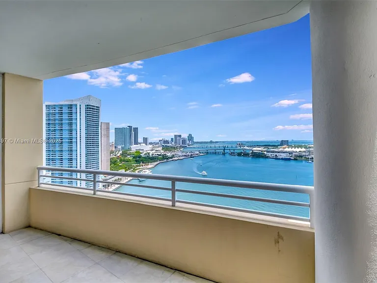 848 Brickell Key Dr #2602 — Photo 34