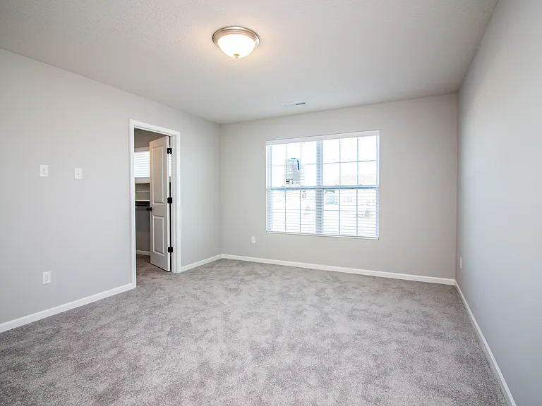 1003 W Hamilton Rd N — Photo 21