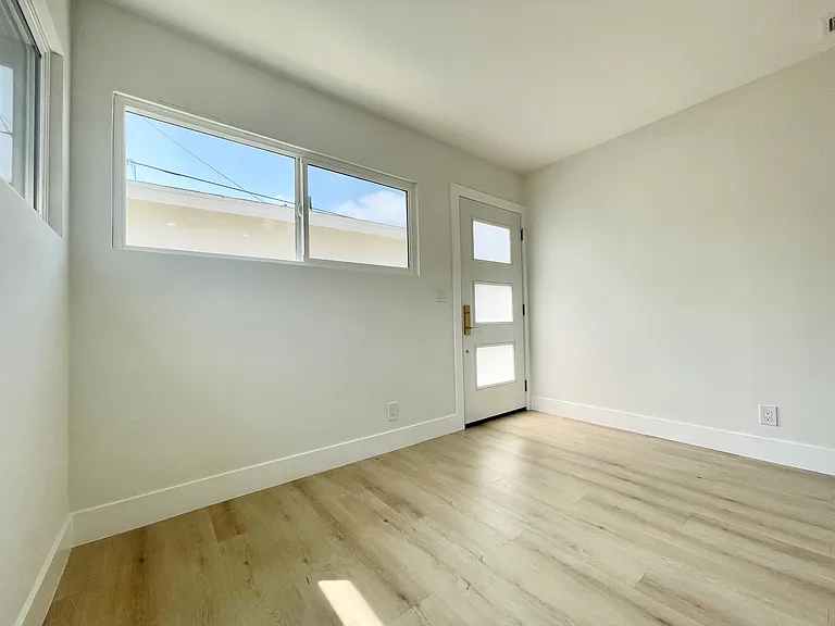 787 Joann St #B — Photo 6