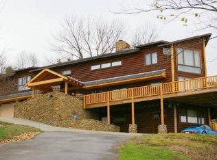1970 Neal Dr, Sevierville, TN 37876