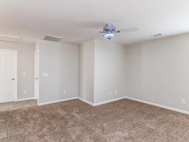 209 Briarcotes Cir — Photo 13