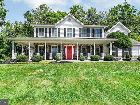 32 McCurley Dr, New Freedom, PA 17349