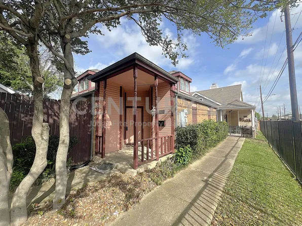 3147 Royal Gable Dr, Dallas, TX 75229