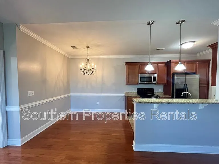 411 Gallery Dr #204-1 — Photo 4