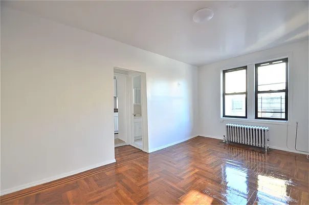 Rented by CITY SKYLINE REALTY INC | media 8