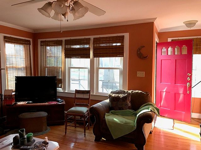 2nd image of 239 Beechwood Ave