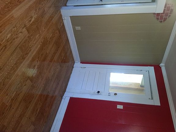 3rd image of 210 N Gertrude Ave