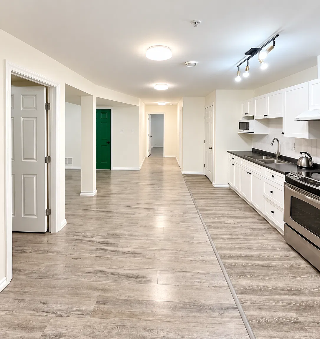 2 bed, 800 sqft, $1,800 — Photo 4