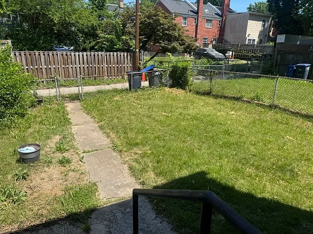 2 bed, 896 sqft, $1,999 — Photo 3
