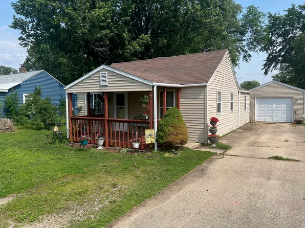 830 Anna Ave, Loves Park, IL 61111