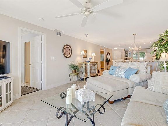 5th image of 400 Fox Haven Dr APT 4102
