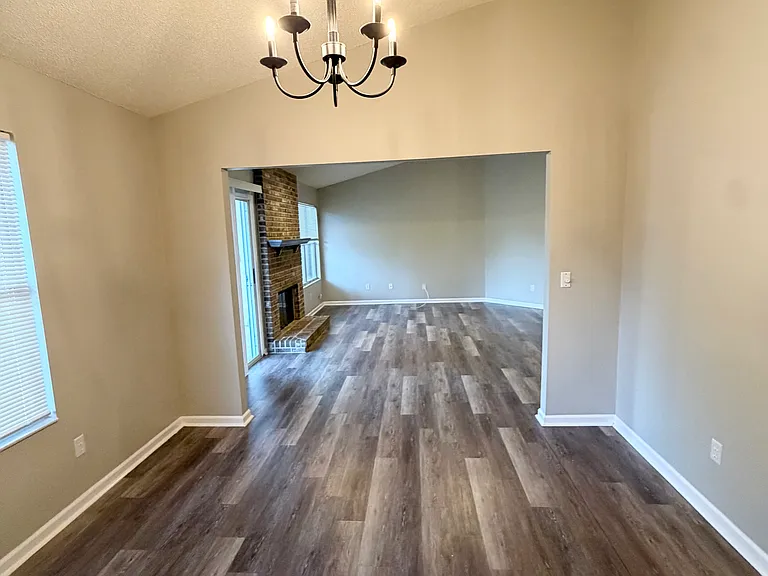 14174 Hampton Falls Dr N — Photo 38