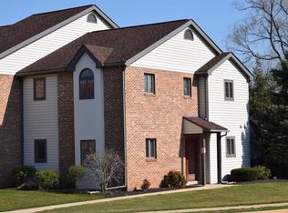 201 Black Oak Dr, Lancaster, PA 17602