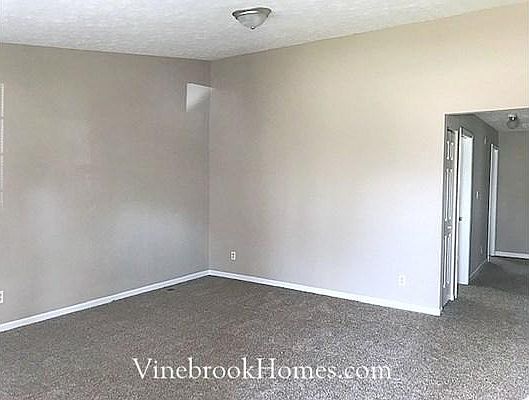 3rd image of 3827 Ireland Dr