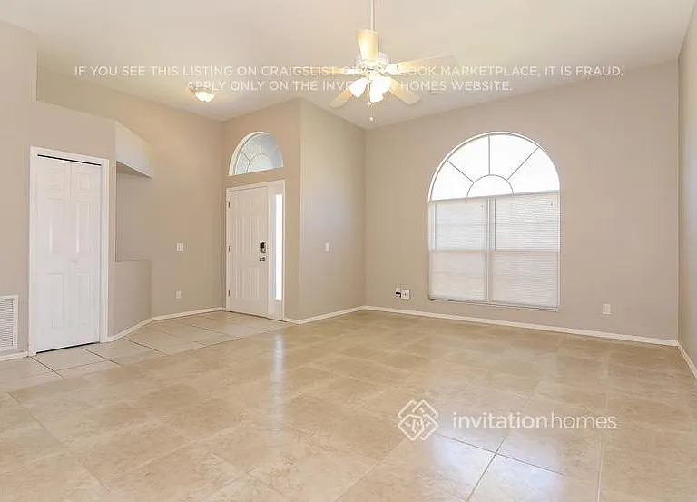 1314 Vinetree Dr — Photo 2
