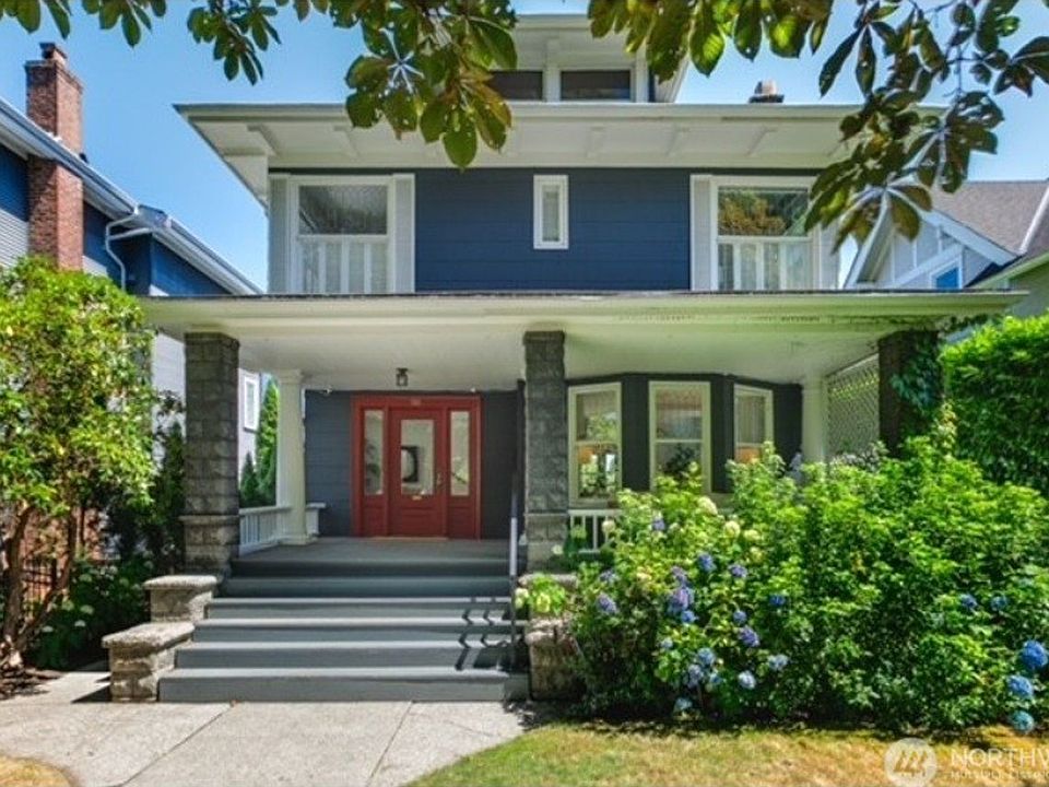 1st image of 918 18th Ave E