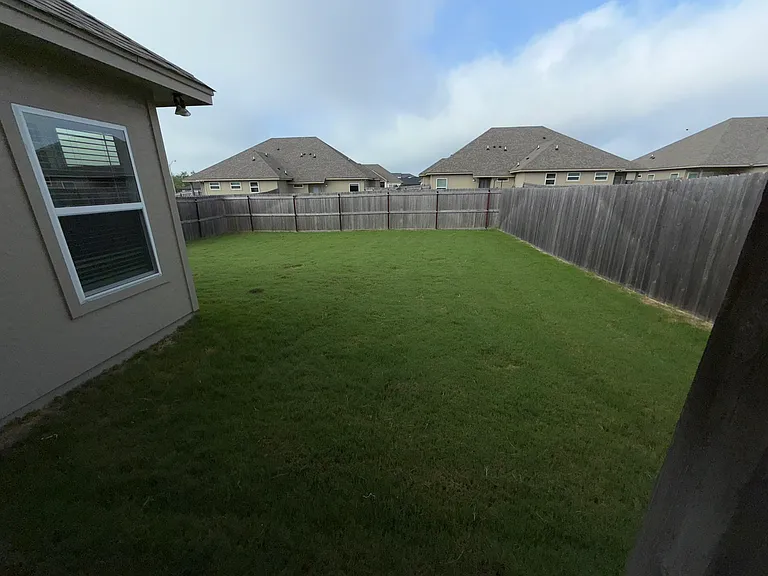 507 Wrigley Ln — Photo 8