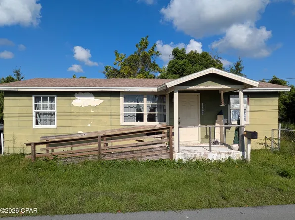 1329 Russ Lake Dr, Panama City, FL 32404