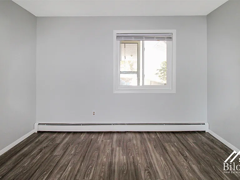 301 Oaklawn Ave — Photo 7