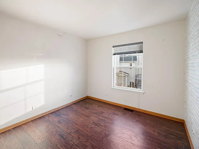 2552 Dickens Dr #2552 — Photo 10