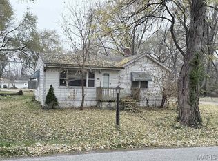 8700 Old Bunkum Rd, Caseyville, IL 62232