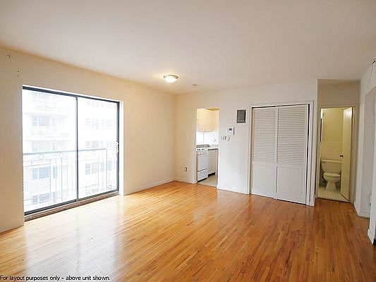 5th image of 401 E 77th St APT 6C