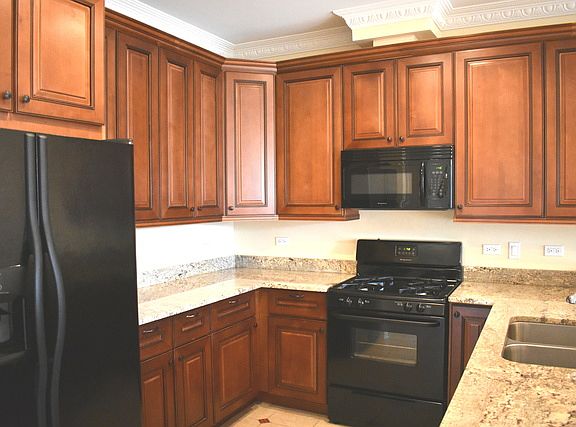 3rd image of 15 Clay Ave Unit 303
